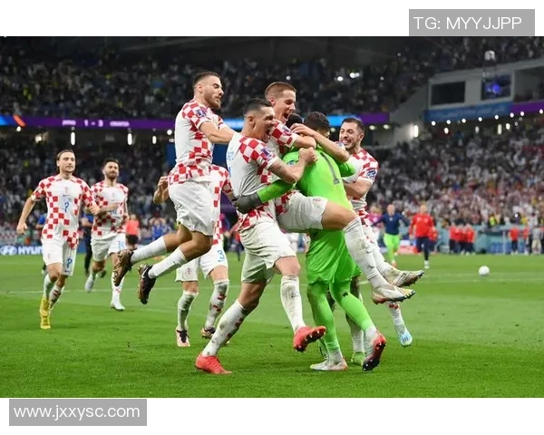 重庆篮球队在洲际杯积分榜上以83分稳居第一名表现抢眼