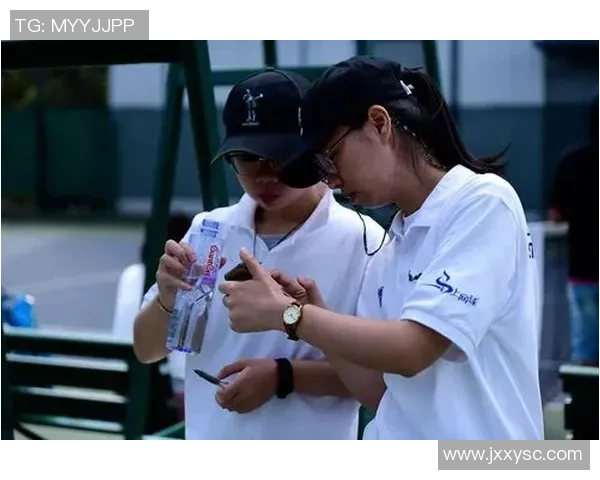 重庆网球队与广州网球队赛后分析：比赛节奏与战术对比的深度探讨