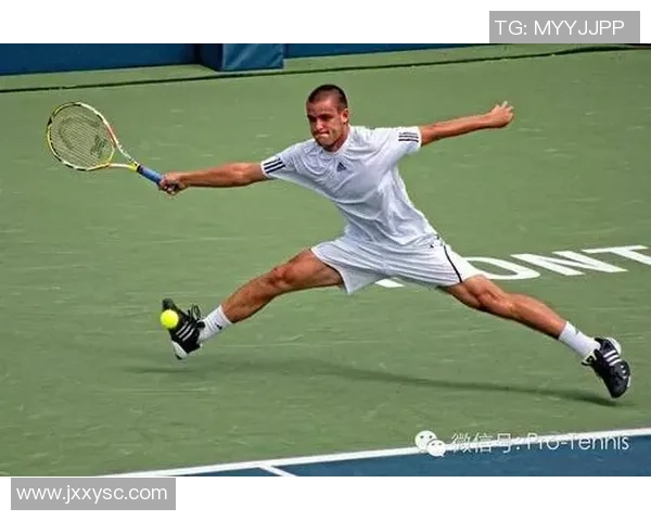 重庆网球队的速度之谜：网球巨献背后的训练与技巧探讨